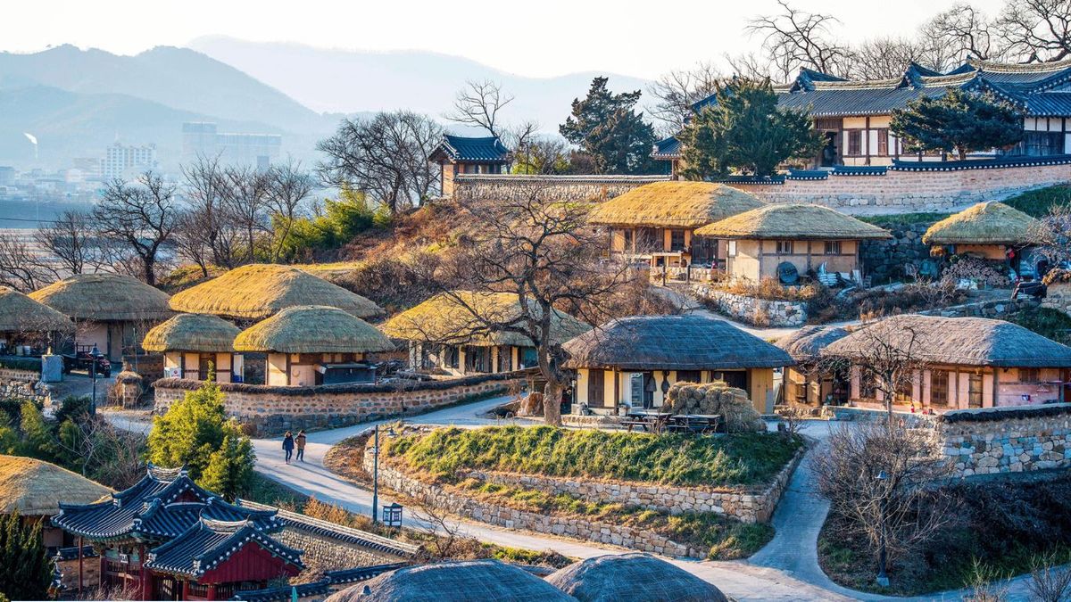 Hongdong Village (Poolmoo)