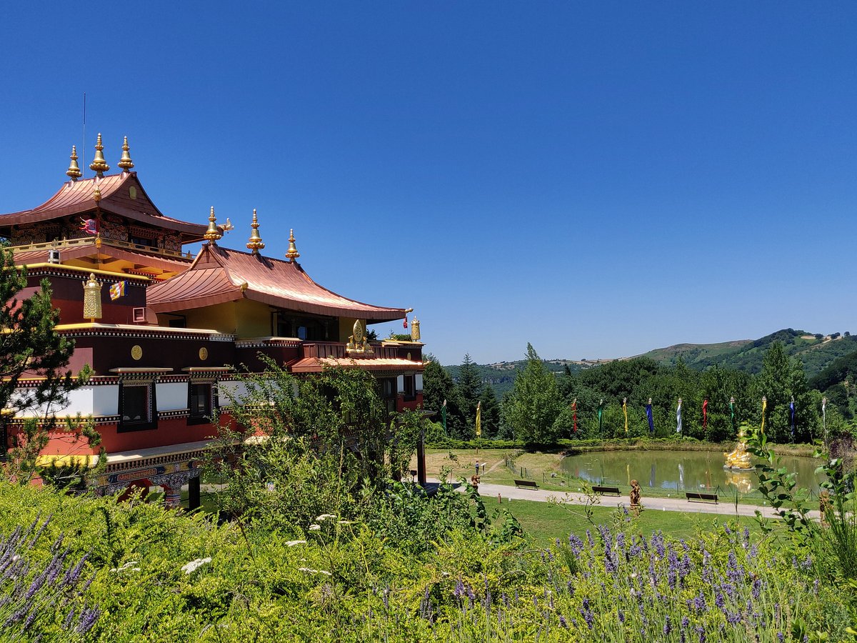 Lerab Ling – Summer Meditation Retreat